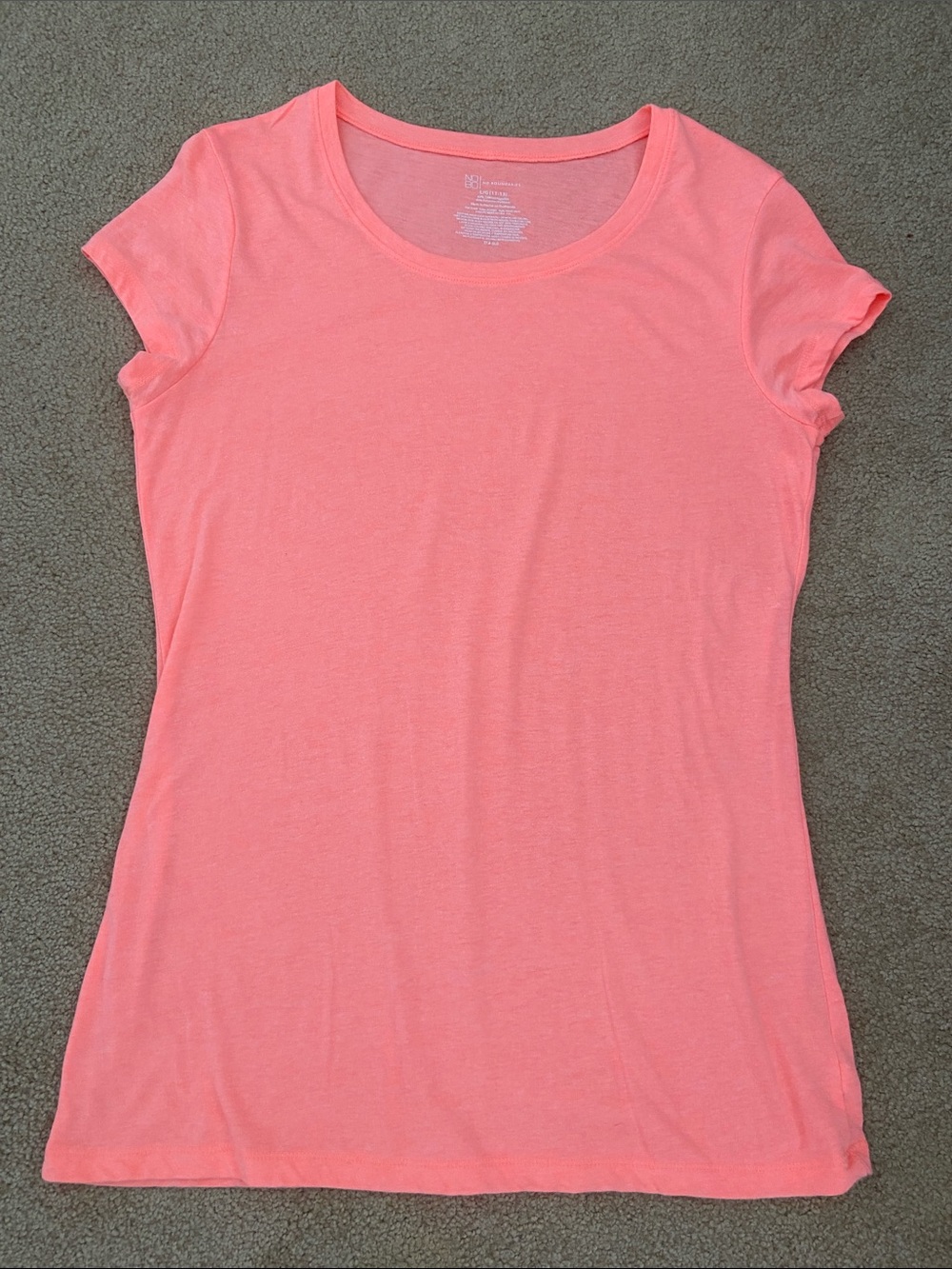 No Boundaries Coral Scoop Neck Short Sleeve Tee